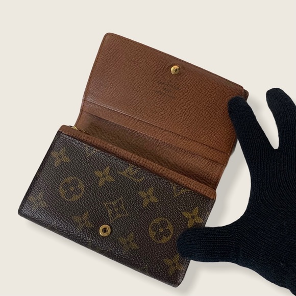 Louis Vuitton Monogram Compact Wallet - Picture 3 of 11